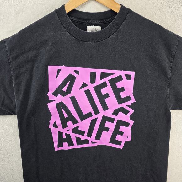 ALIFE Shirt Mens Large Black Pink Streetwear Tee Logo Box Spellout USA Made - Picture 2 of 7